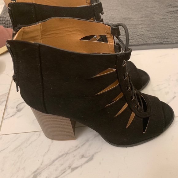 Cool & Beautiful high heels sandals boots - Picture 2 of 4